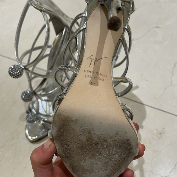 Giuseppe Zanotti silver heels - Picture 5 of 6